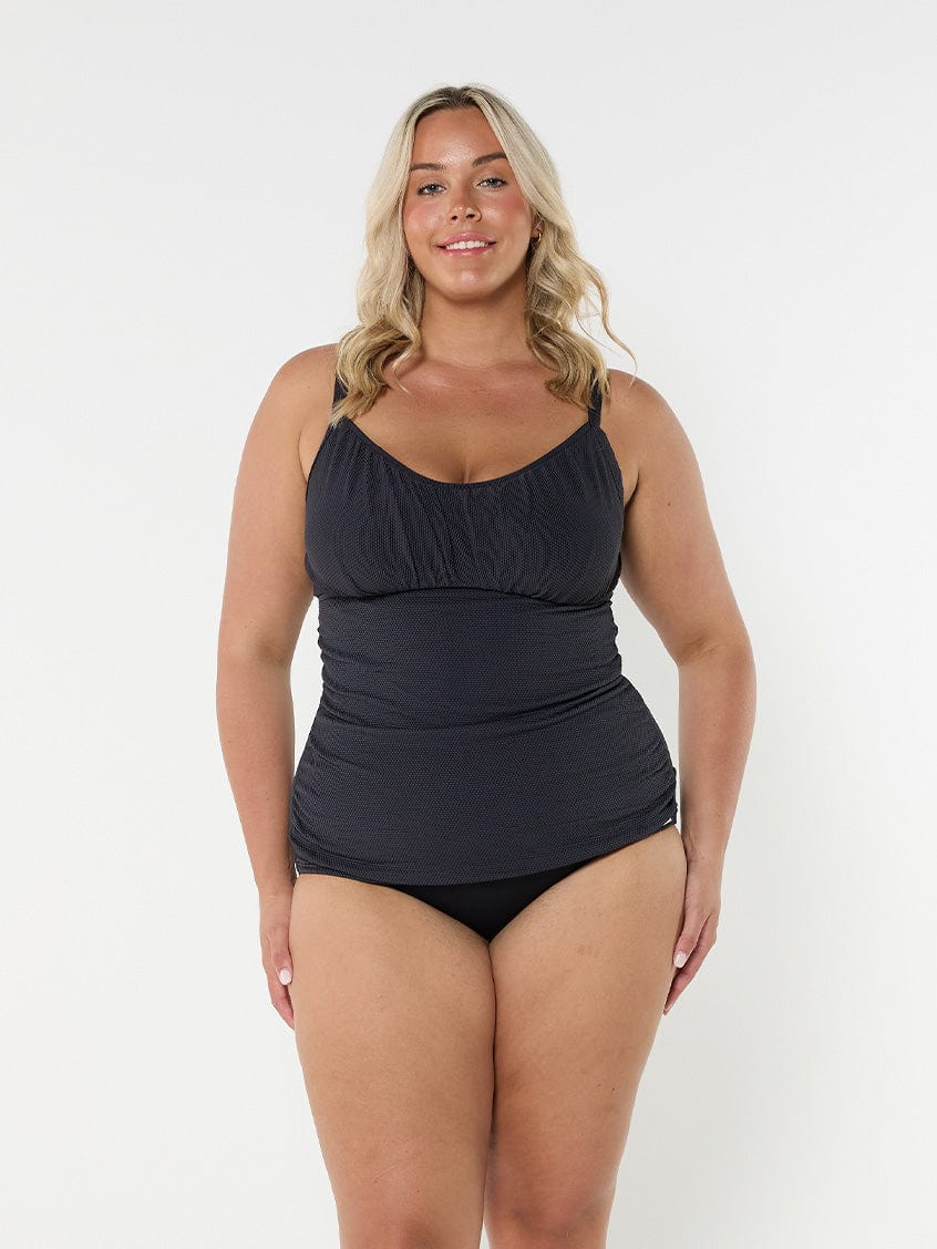 blonde model black honey comb tankini