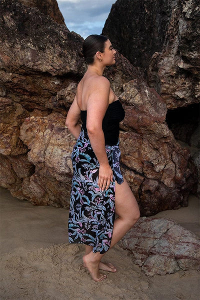 plus size woman wearing tropical maui jantzen mesh coverup