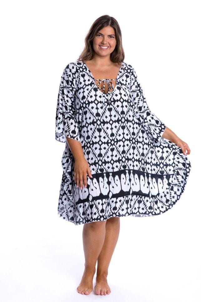 Ghost mannequin black and white kaftan
