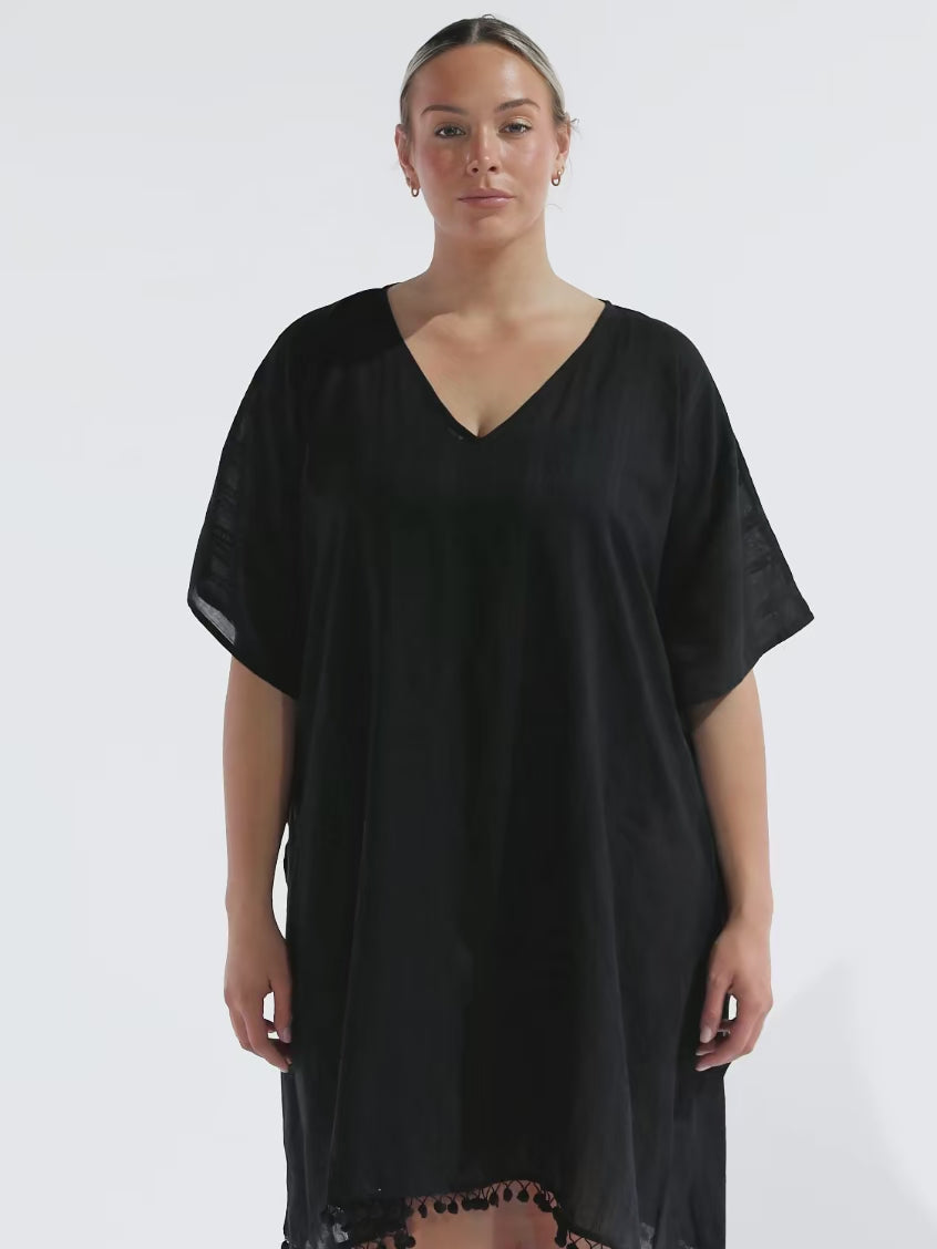 model wearing ladies black cotton kaftan